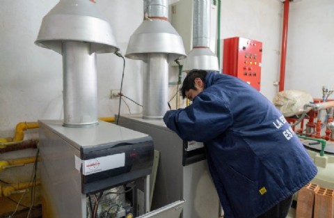 Comenzó el plan de mantenimiento escolar de verano para garantizar escuelas en condiciones