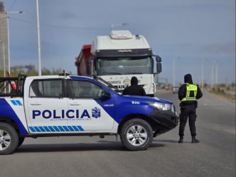 Corte total de rutas por alerta naranja: desde qué hora rige las restricción de circulación de este lunes