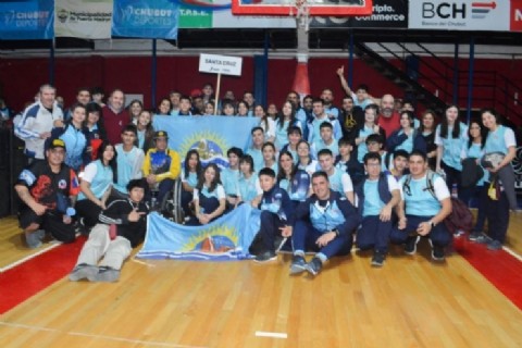La provincia se encuentra presente en el acto inaugural de los Juegos de Integración Patagónica