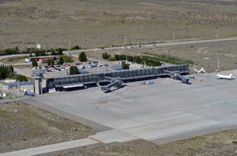 El aeropuerto de El Calafate cerrará por las noches desde enero por tareas de mantenimiento