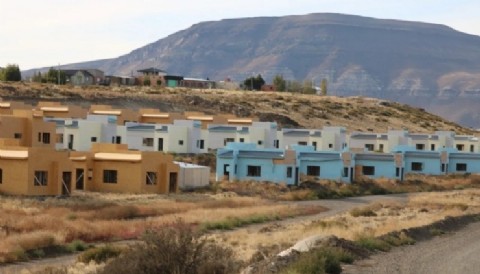 El Calafate sin respuestas: concejales exigen a la Provincia que actúe ante la crisis habitacional