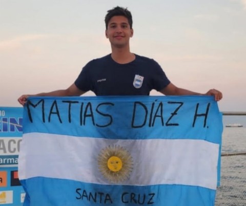 El nadador santacruceño Matías Díaz obtuvo el primer puesto en la Maratón de aguas abiertas en México