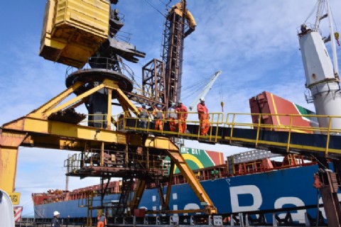 YCRT afianza su perfil exportador con un nuevo cargamento de carbón a Brasil