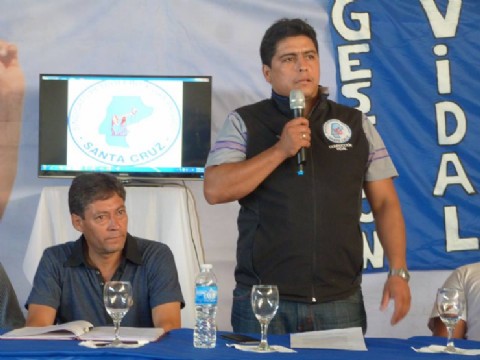 Claudio Vidal disparó: "El 70 por ciento de la gente quiere renovación en Santa Cruz, ni Costa, Belloni o Alicia"