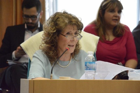 La receta de los "ñoquis" caseros: le exigen al Gabinete provincial informes sobre los fondos para contrataciones