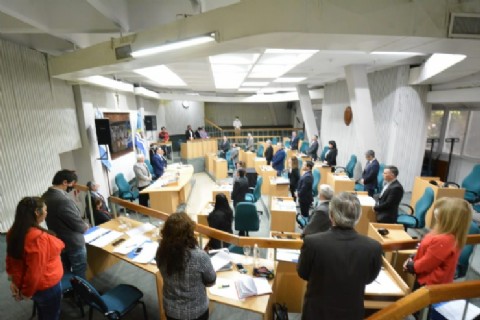 La Legislatura aprobó la "emergencia económica-turística" hasta el 31 de diciembre