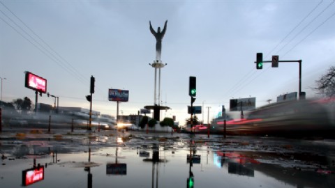 Doble alerta amarilla por lluvias intensas y ráfagas de hasta 100 kilómetros por hora