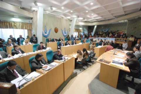 Diputados provinciales: entre los inservibles proyectos por doquier y los que se rascaron el higo