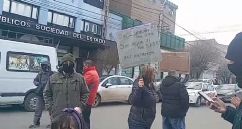 Desde hace 25 años Río Gallegos tiene problemas con el agua y luego de tantas promesas, aún no fue solucionado