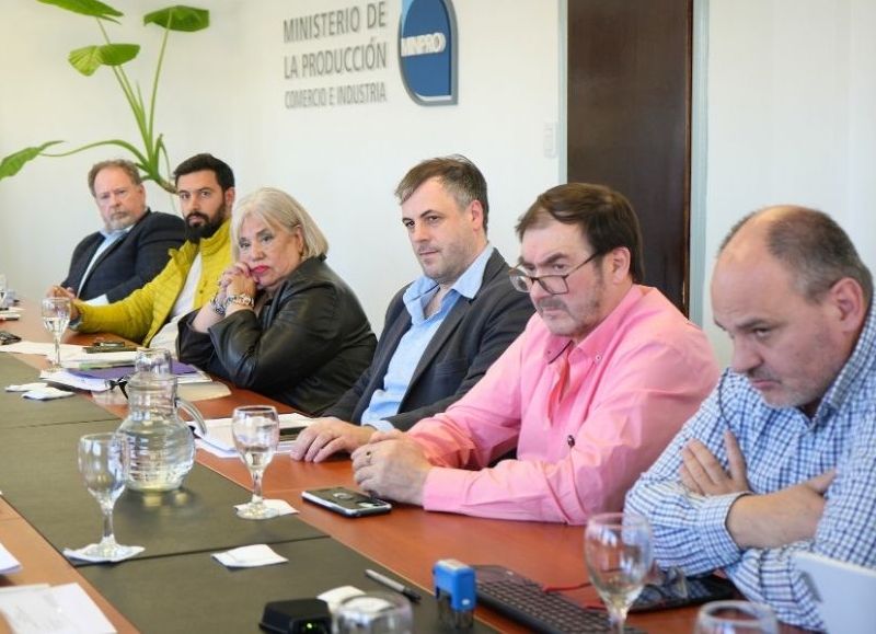 Santa Cruz reactivó el Comité de Vigilancia de las Zonas Francas para potenciar la producción y el comercio