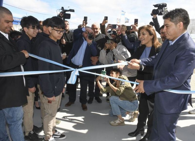 Vidal inauguró el Taller de Innovación Educativa de la Escuela del Viento