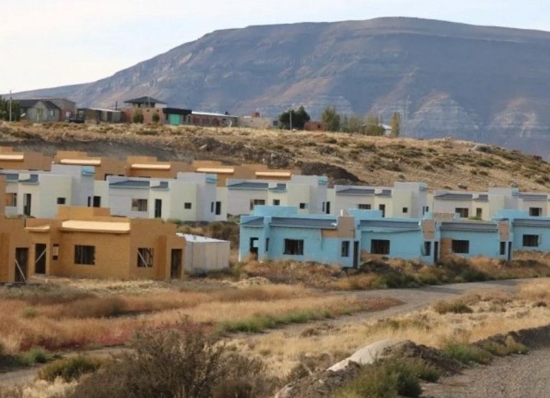 El Calafate sin respuestas: concejales exigen a la Provincia que actúe ante la crisis habitacional