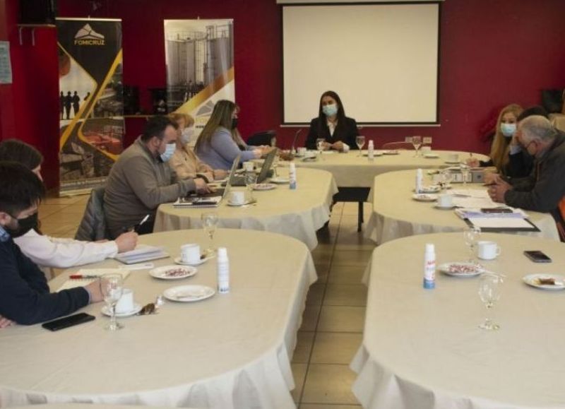 Aunque lo consideraron "insuficiente", hubo un acuerdo salarial entre el Gobierno y la UNEPOSC