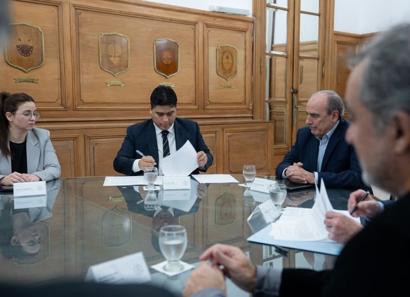 Vidal destrabó obras fundamentales para Santa Cruz