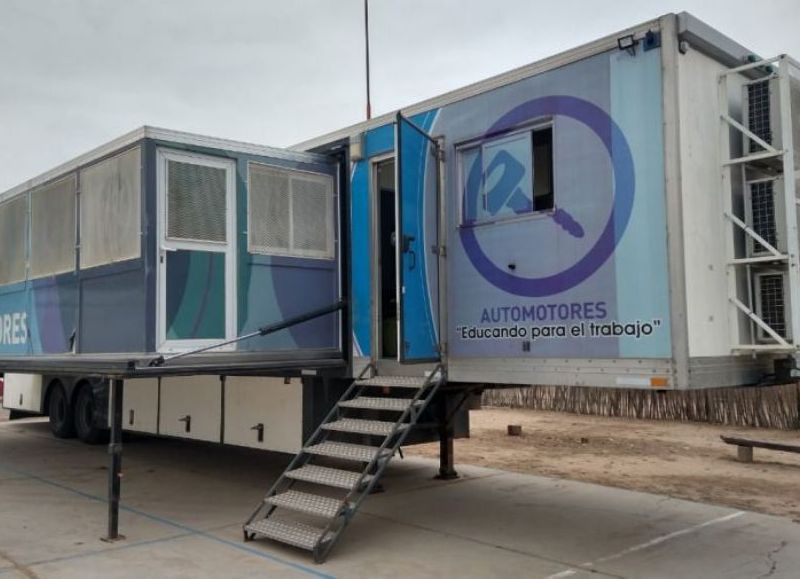 La provincia suma una nueva Aula Taller Móvil para capacitación laboral