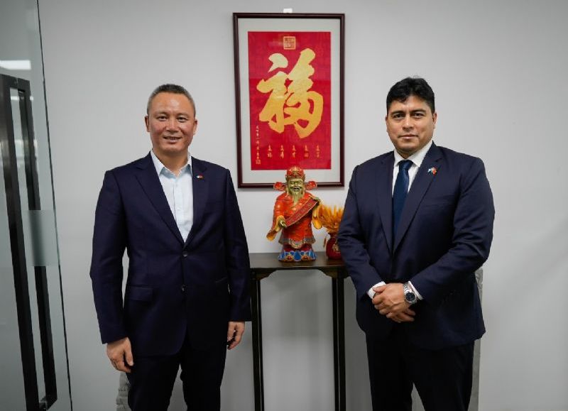 La provincia y Chubut avanzan en acuerdos pesqueros con China